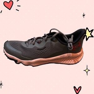 NEW Women’s Under Armour Charged Maven Trail Shoes 10.5